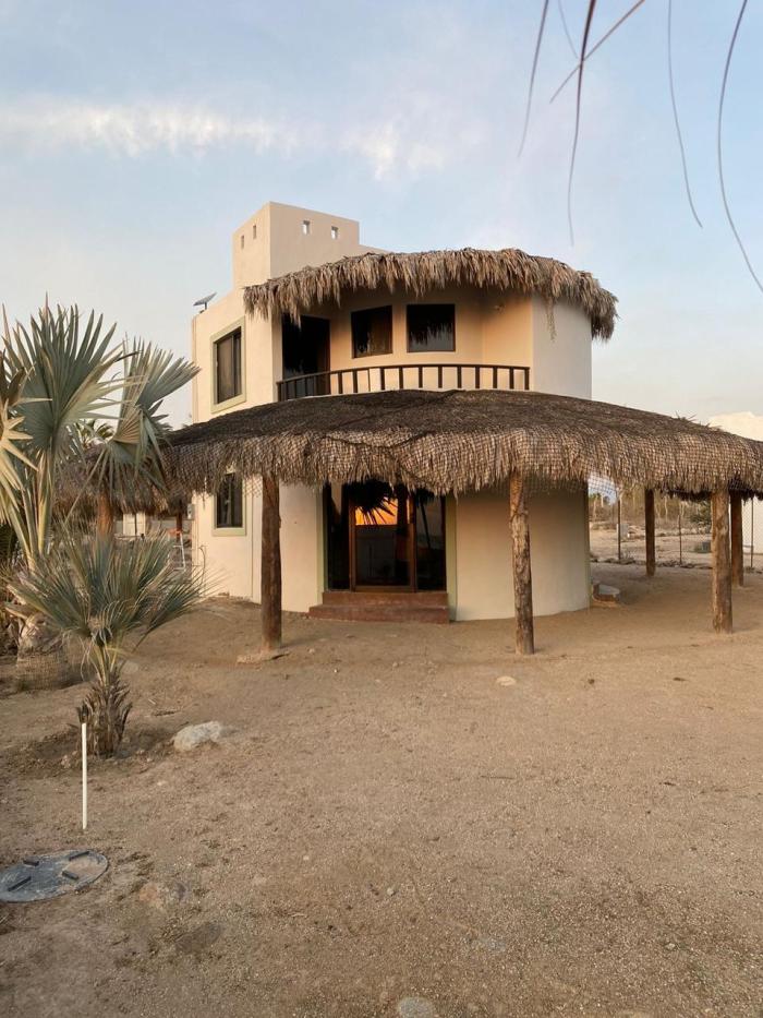 Casa Blanca El Posito